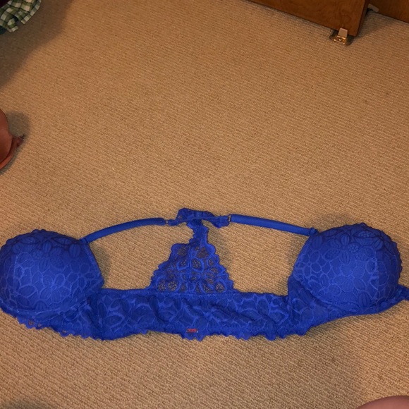 Pink bra - Picture 3 of 4